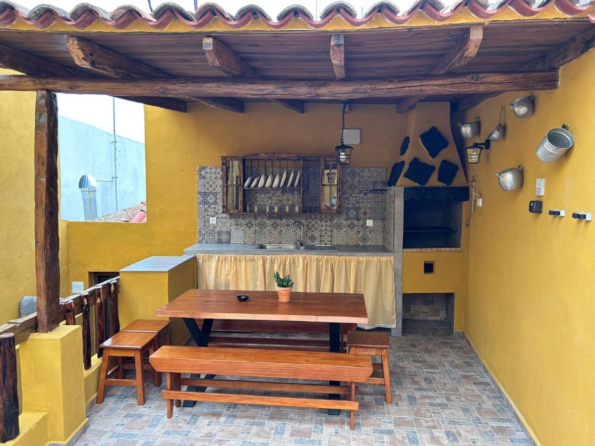 Tradicional Casa Canaria Con Piscina Y Vistas Al Teide Icod De Los Vinos Exterior photo